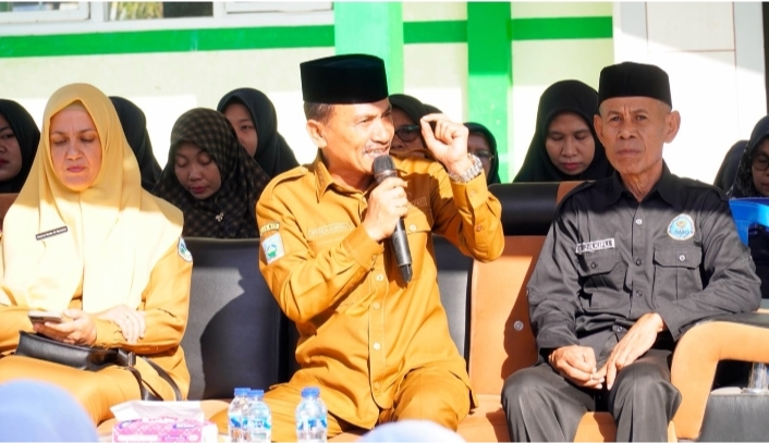 Wakil Bupati Dompu Berikan Pencerahan Terkait Bahaya Narkoba Ke Siswa MTSN 01 Dompu.